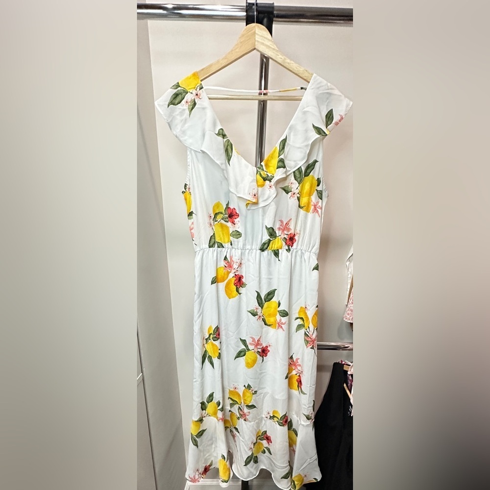 Socialite Floral Summer Dress Size Large Lemon Yellow White